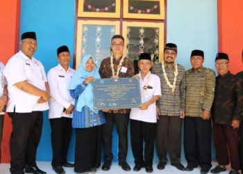 MI Muhammadiyah I Karangagung Terima Bantuan Hibah dari Jepang