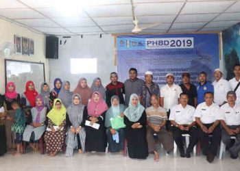 Selenggarakan PHBD, Mahasiswa FEB UMSU Sosialisasi Manfaat Limbah Kelapa