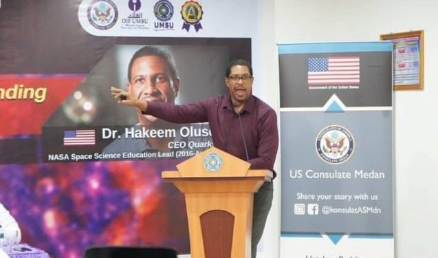 Kuliah Umum di OIF UMSU, Ilmuwan NASA Hakeem Oluseyi Puji Astronomi Islam