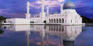 Mencari Sebuah Masjid