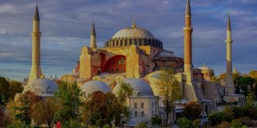 Hagia Sophia Kembali Dijadikan Masjid