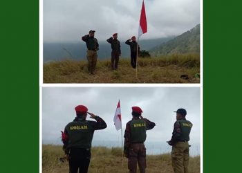 Alumni Diklat KOKAM Mawil Aceh Kibarkan Merah Putih di Puncak Gunung Peropo Silalahi Sumut