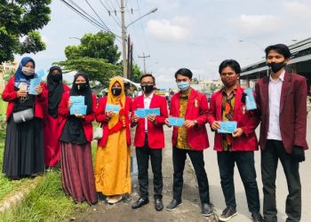 Cegah Penularan Virus Corona, PK IMM Se-Unimed Berbagi Masker Gratis kepada Masyarakat