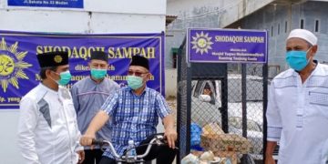 Akhyar Apresiasi Program “Shodaqoh Sampah”