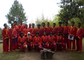 Mawar Bersemi di Puncak Turgo