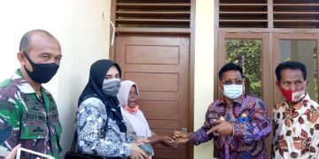 Warga Lamdom Asnidar, Terima Rumah Bantuan
