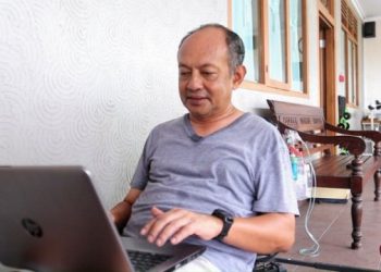 Wakaf Politik Kang Herry