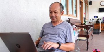 Wakaf Politik Kang Herry