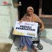 LazisMu Medan Serahkan Kursi Roda untuk Ibu Annisha yang Menderita Stroke Selama 5 Tahun