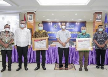 Dinilai Kreatif Dukung Sukses Pilkada, UMSU dan FISIP Terima Penghargaan dari KPU Sumut