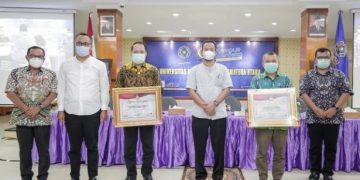 Dinilai Kreatif Dukung Sukses Pilkada, UMSU dan FISIP Terima Penghargaan dari KPU Sumut