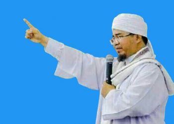 Ketum MUI Sumbar Serukan Muslimah Minang Tak Lepas Jilbab Kapanpun dan Dimanapun