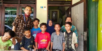 Rayakan Milad ke 64, UMSU dan 32 Hamba Allah Bagi-bagi 1000 Nasi Kotak