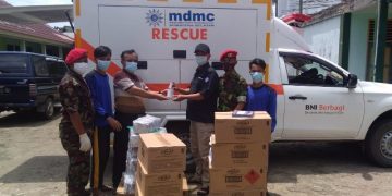 MDMC Sumsel Distribusikan 360 Handsanitizer dan 1200 Masker kepada PDM Ogan Ilir