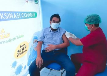 Bagian dari Ikhtiar, Pimpinan Muhammadiyah Tuban Jalani Vaksin Covid-19