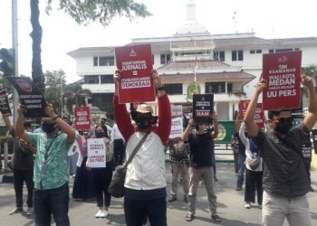 Tuntut Bobby Minta Maaf, Jurnalis Medan Gelar Aksi Tutup Mulut