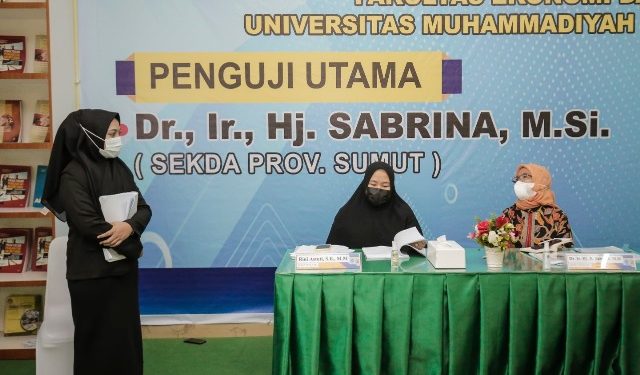 Pengalaman Pertama, Sekda Provsu Jadi Penguji Utama Sidang Meja Hijau Mahasiswa FEB UMSU