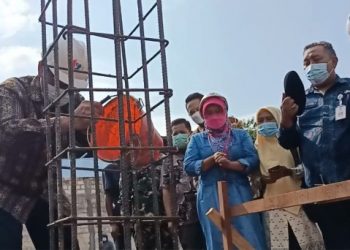 Ketua PDM Tuban Lakukan Peletakan Batu Pertama Pembangunan TPQ Dinar dan Nasyiah Center