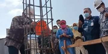 Ketua PDM Tuban Lakukan Peletakan Batu Pertama Pembangunan TPQ Dinar dan Nasyiah Center