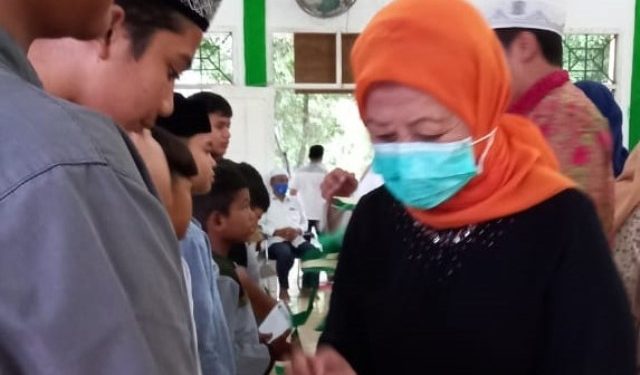Dayah Pesantren Baitul Arqam Santuni 40 Anak Yatim