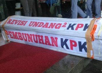 KPK Dibunuh, Mati di Rumah Sendiri