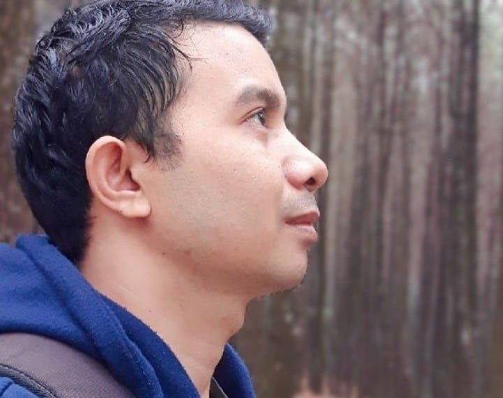 Puisi-puisi De Eka Putrakha