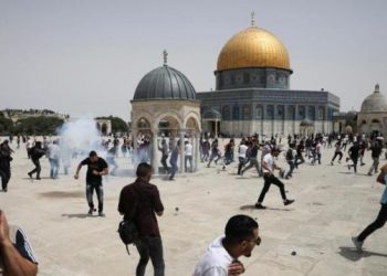 Baru Saja Gencatan Senjata, Israel Kembali Serang Warga Palestina di Masjid Al~Aqsa