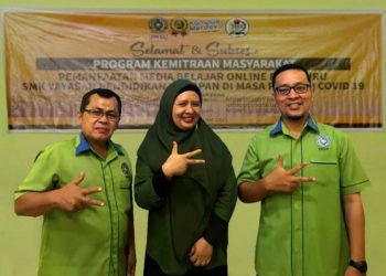 Laksanakan PKM di SMK Harapan Stabat, Dosen FISIP UMSU Dorong Peningkatan Wawasan Pemanfaatan Media Belajar Online bagi Guru
