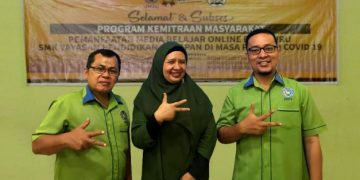 Laksanakan PKM di SMK Harapan Stabat, Dosen FISIP UMSU Dorong Peningkatan Wawasan Pemanfaatan Media Belajar Online bagi Guru