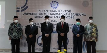 Herry Suhardiyanto Resmi Dilantik sebagai Rektor UMBandung Periode 2021-2025
