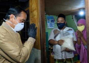 Kritisi Blusukan Jokowi, Epidemiolog:  Bukti Penanganan Pandemi Amburadul