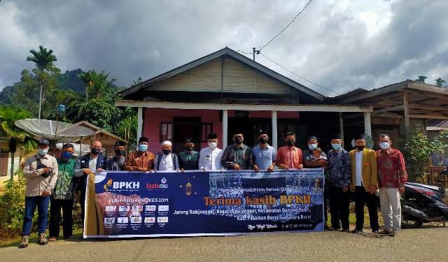 LazisMU Berbagi Daging Kurban di Rabi Jonggor dan Sitabu Pasaman Barat