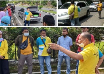 FEB UMSU Bagikan Buku dan Alat Tulis Gratis