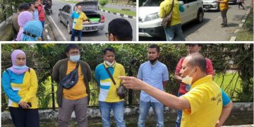 FEB UMSU Bagikan Buku dan Alat Tulis Gratis