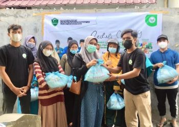 HIMMAH UNIMED Berikan 100 Paket Sembako kepada Mahasiswa yang Terdampak Covid-19
