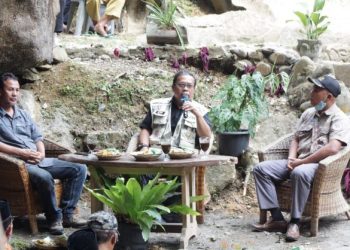 STFJ Gelar Diskusi Pemanfaatan Jasa Wisata Alam Berbasis Konservasi di Rock Island Bukit Lawang