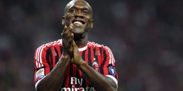 Legenda AC Milan Clarence Seedorf Resmi Memeluk Islam