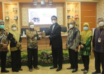 Kepala BPS Sumut Resmikan “Pojok Statistik” FEB UMSU