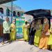 Jum’at Asyik, MT Al Manduriyah Bagikan Makanan Gratis di Masjid Tertua di Kupang