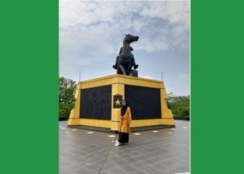 Puisi~puisi Nur Fathonatus Salamah