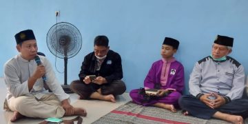 Keluarga dr Zuhro Berbagi Santunan Kepada AUM Krembangan
