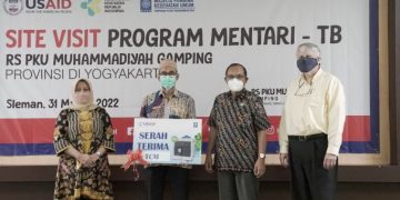 MPKU PP Muhammadiyah dan USAID Serahkan Alat Tes TCM Tuberculosis Ke RS PKU Muhammadiyah Gamping