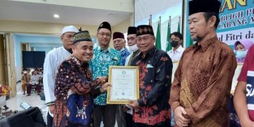 Kajian Pencerah PCM Krembangan Diwarnai Pembagian 21 Piagam Penghargaan Tokoh Penggiat Dakwah