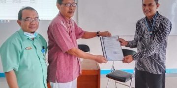 STIKes Muhammadiyah Tegal Berikan Beasiswa Kader Persyarikatan kepada Putri dari Tokoh KOKAM 