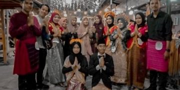 Mahasiswa IAI Muhammadiyah Bima Perkenalkan Budaya Rimpu Melalui Fashion Show
