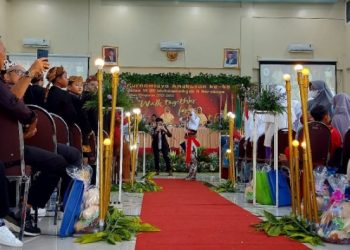 Aksi Panas Balon Tandai Pembukaan Purnawidya Angkatan ke-48 SD Muhammadiyah 11 Surabaya