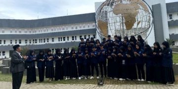 Wakil Dekan III FIS UIN Sumut dan Mahasiswa/i Berdo’a untuk Presiden RI