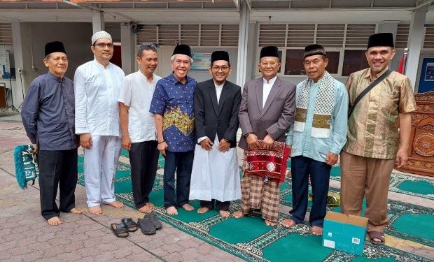 Khutbah Idul Adha PCM Teladan, Dr Munawir Pasaribu MA Sampaikan Pentingnya Meneladani Nabi Ibrahim dalam Keluarga