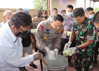Sambut HUT RI Ke 77, Forkopimda Labuhanbatu Raya Musnahkan Narkotika