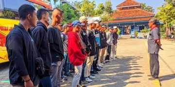 Sebelum Berangkat PKL, Taruna SMK Pelayaran Muhammadiyah Tuban Ikuti Pembekalan